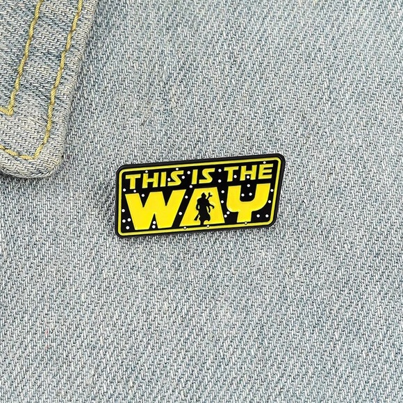 🎉 New This is the Way Mandalorian Pin - Picture 1 of 6